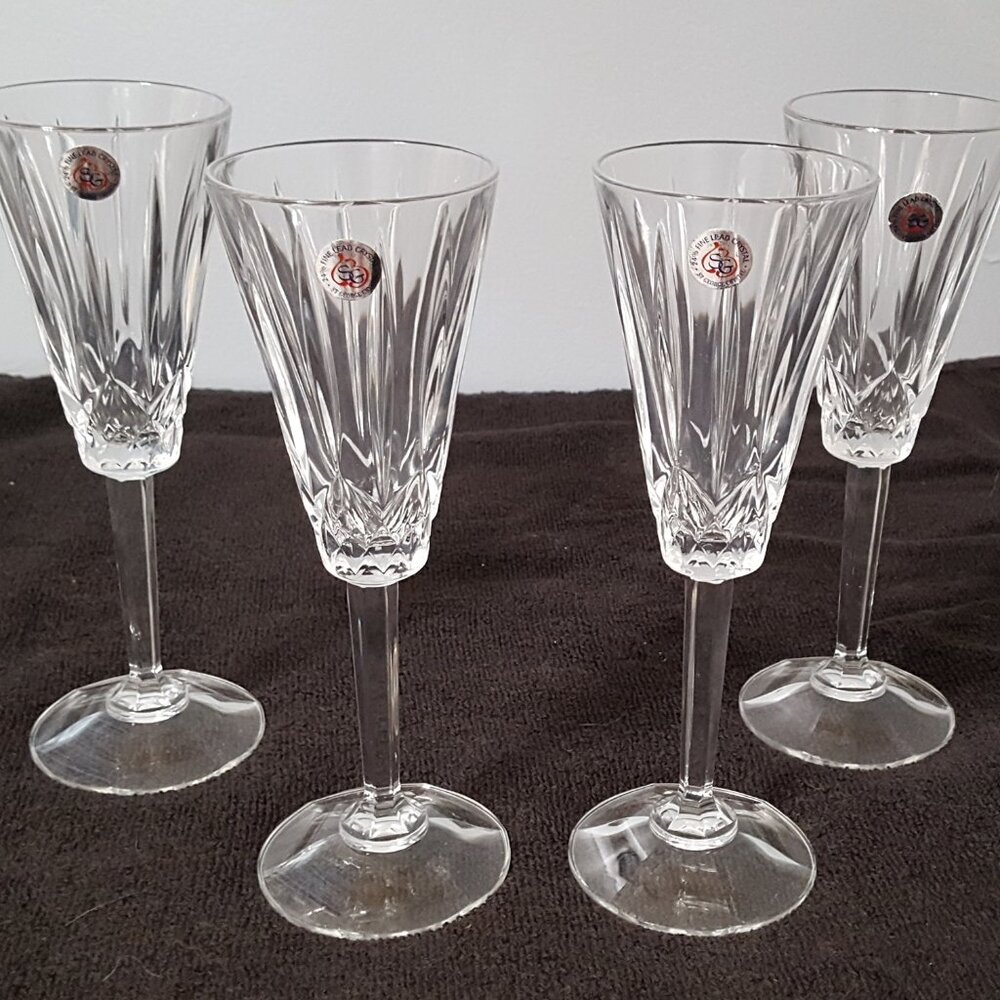 NEW Toscany Classic Set of 4 Chamagne Flute Glasses 24% Fine Lead Crystal 5 OZ